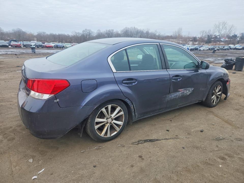 2014 Subaru Legacy მანქანა იყიდება აუქციონზე, vin: 4S3BMBA64E3027560, აუქციონის ნომერი: 77513065