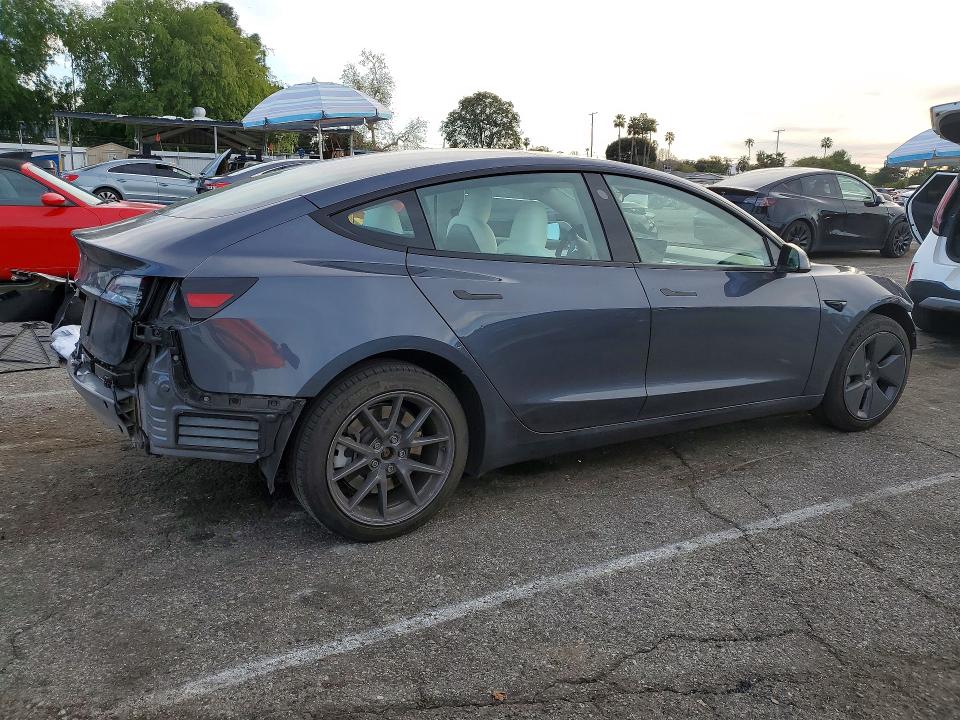 Продаж на аукціоні авто 2023 Tesla Model 3, vin: 5YJ3E1EA2PF517169, номер лоту: 76663965