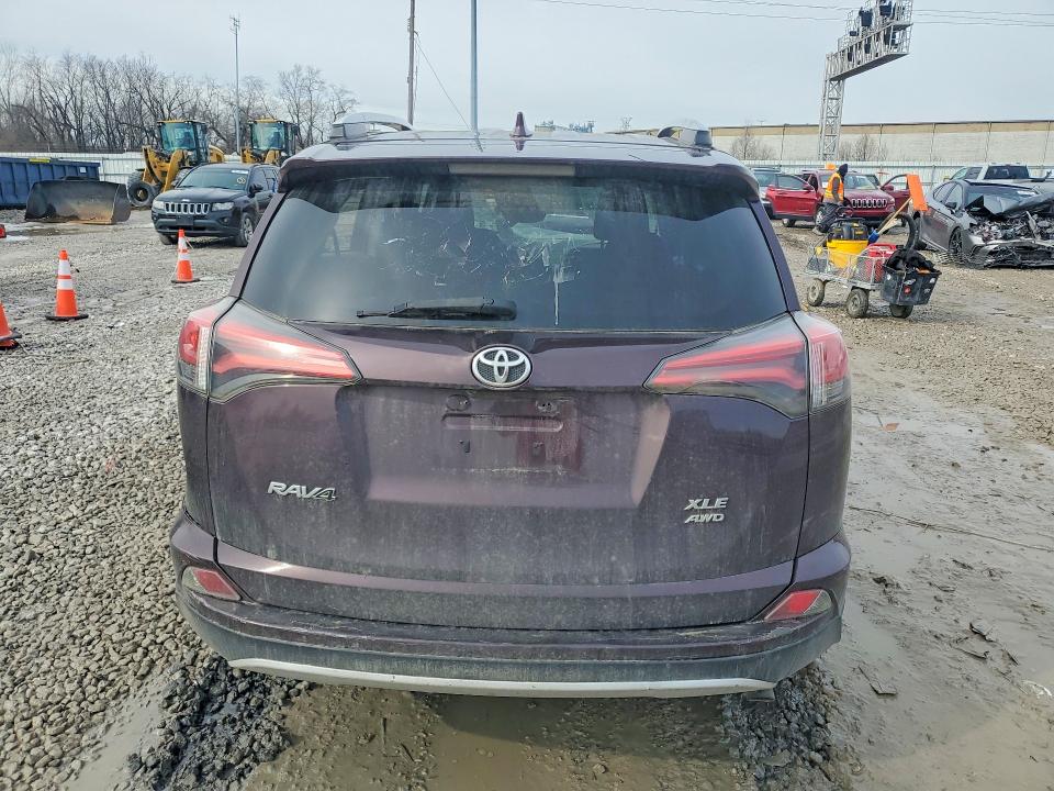Продаж на аукціоні авто 2016 Toyota Rav4, vin: 2T3RFREV4GW528807, номер лоту: 75671905
