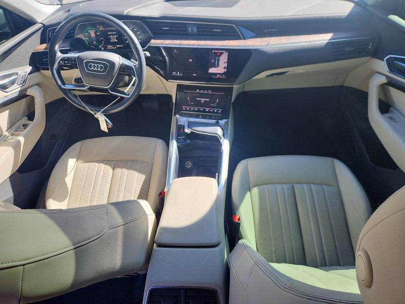 78496495 :رقم المزاد ، WA1LAAGE4KB010243 vin ، 2019 Audi E-tron مزاد بيع