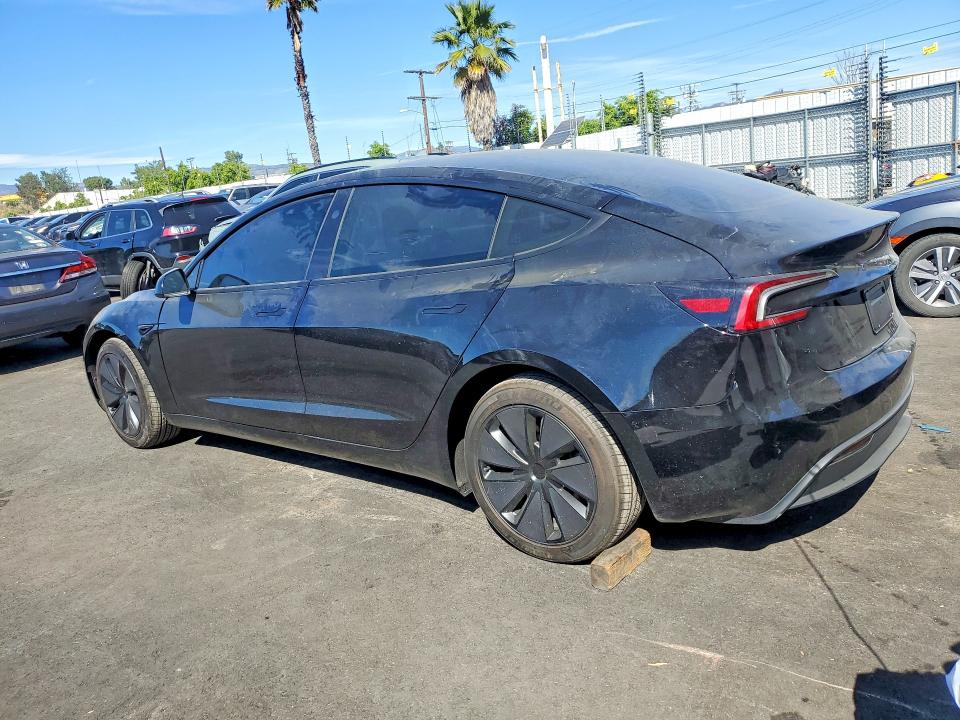 77684815 :رقم المزاد ، 5YJ3E1EA4SF079537 vin ، 2025 Tesla Model 3 مزاد بيع