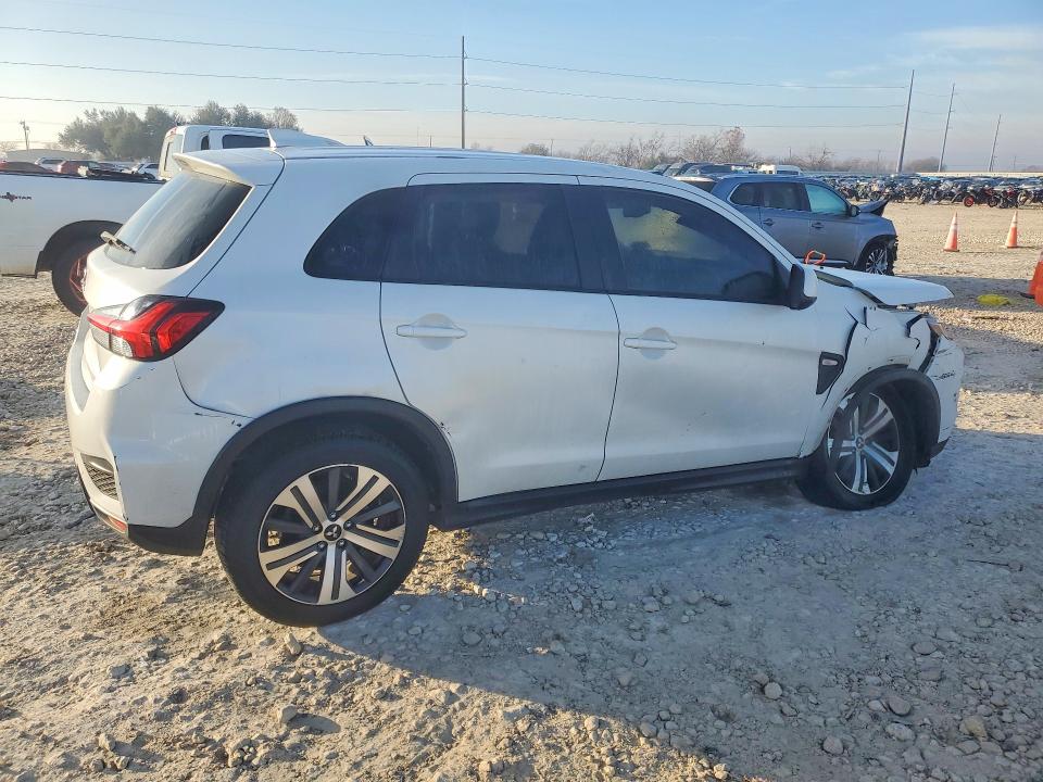 75561305 :رقم المزاد ، JA4APUAUXMU028325 vin ، 2021 Mitsubishi Outlander Sport مزاد بيع