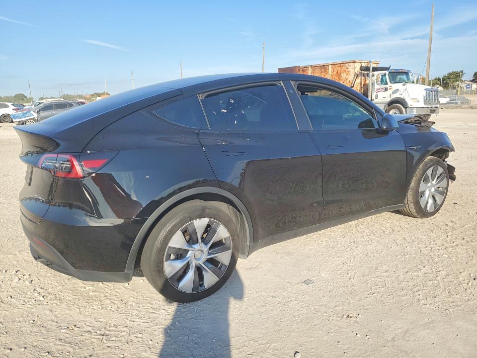 Продажа на аукционе авто 2023 Tesla Model Y, vin: 7SAYGDEE2PA102678, номер лота: 76474075