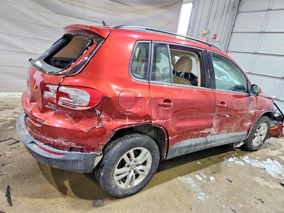 75535475 :رقم المزاد ، WVGBV7AX3GW045712 vin ، 2016 Volkswagen Tiguan مزاد بيع