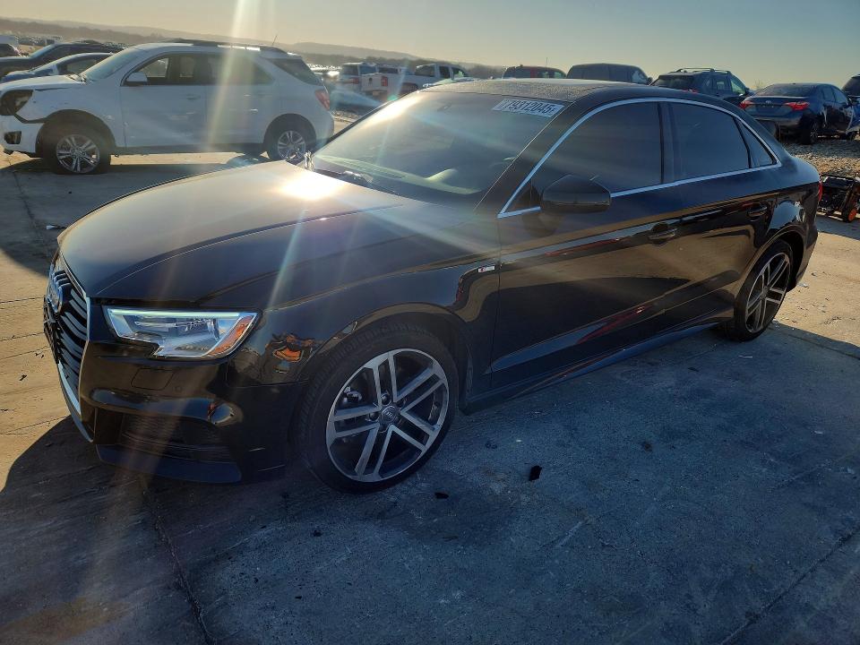 79312045 :رقم المزاد ، WAUJ8GFF9J1059204 vin ، 2018 Audi A3 مزاد بيع