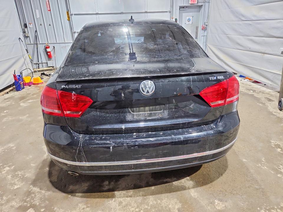 2015 Volkswagen Passat მანქანა იყიდება აუქციონზე, vin: 1VWCV7A33FC008646, აუქციონის ნომერი: 77224855