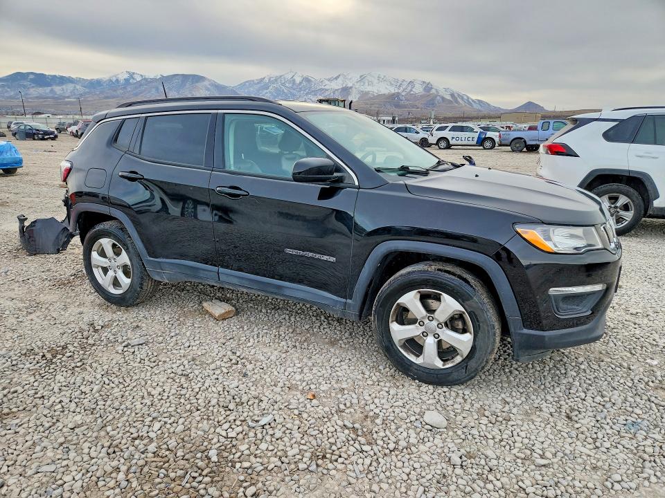 2018 Jeep Compass მანქანა იყიდება აუქციონზე, vin: 3C4NJDBB3JT403712, აუქციონის ნომერი: 78299825