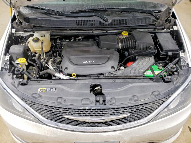 Продажа на аукционе авто 2017 Chrysler Pacifica, vin: 2C4RC1BGXHR572533, номер лота: 77237985