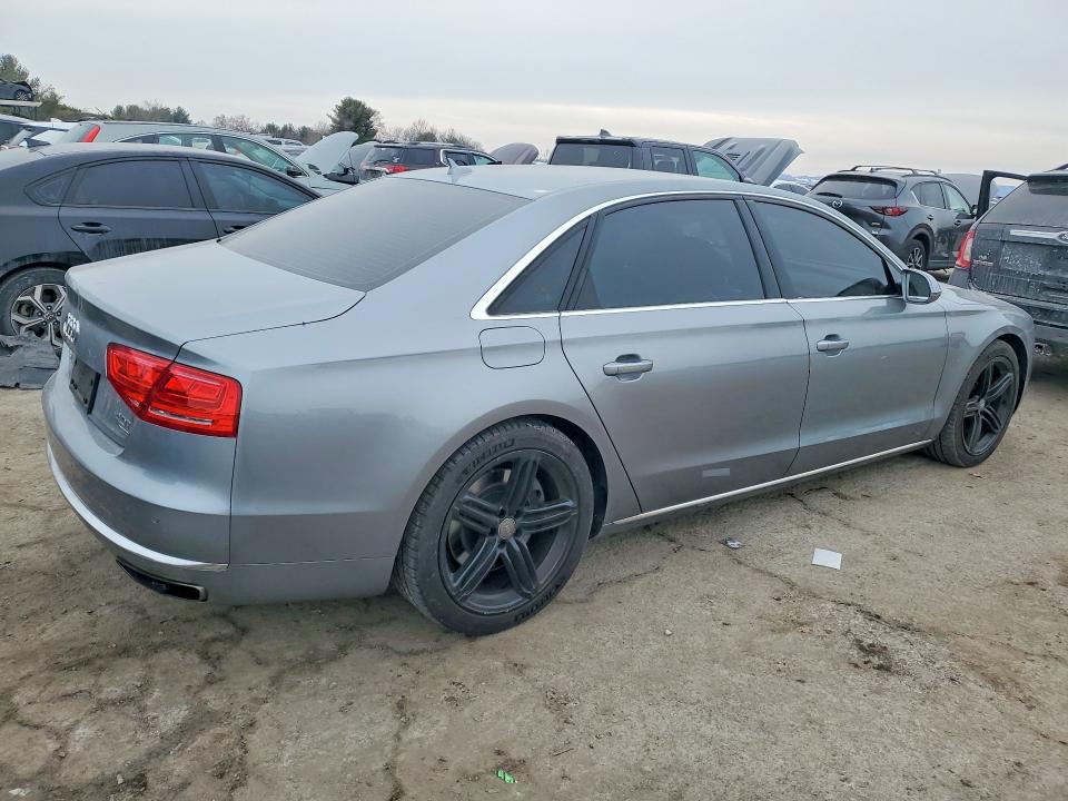 76847145 :رقم المزاد ، WAUR2AFDXDN008548 vin ، 2013 Audi A8 مزاد بيع