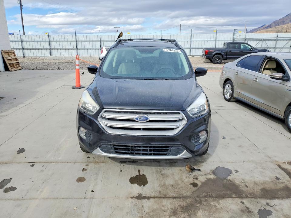 Продажа на аукционе авто 2018 Ford Escape, vin: 1FMCU9GD1JUB44578, номер лота: 77984835