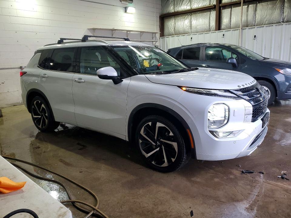 Продаж на аукціоні авто 2022 Mitsubishi Outlander, vin: JA4J4VA87NZ026392, номер лоту: 75190215