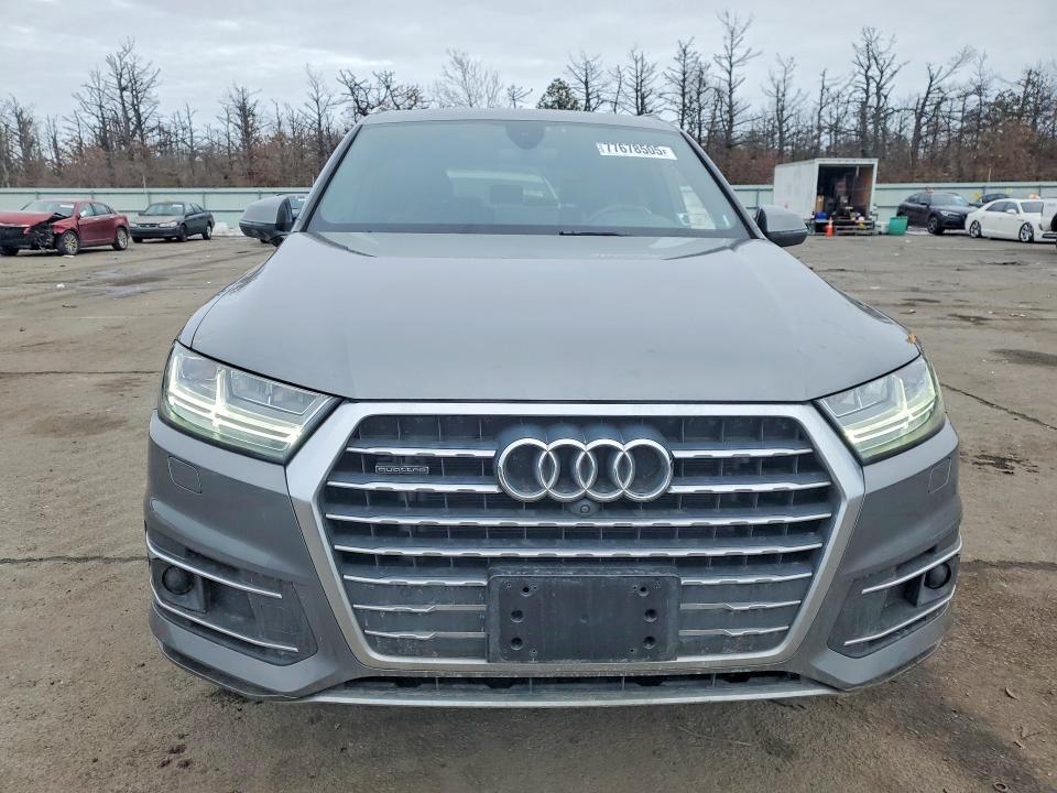 77678505 :رقم المزاد ، WA1LHAF7XHD053450 vin ، 2017 Audi Q7 مزاد بيع