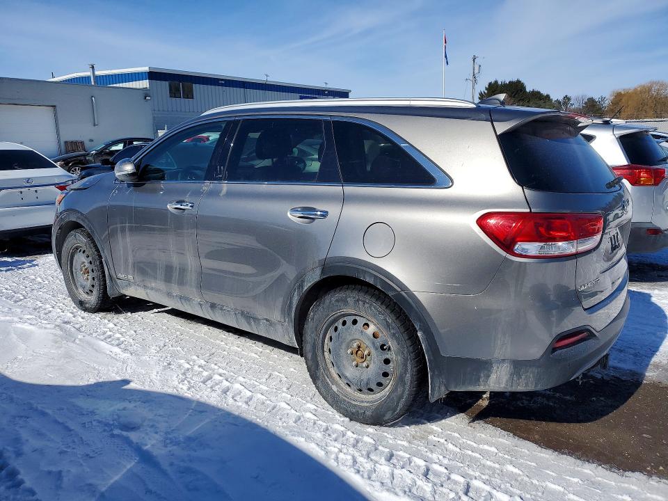 2017 Kia Sorento მანქანა იყიდება აუქციონზე, vin: 5XYPHDA5XHG332512, აუქციონის ნომერი: 77308365