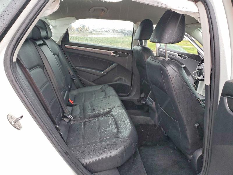 77551625 :رقم المزاد ، 1VWAA7A38JC008055 vin ، 2018 Volkswagen Passat مزاد بيع