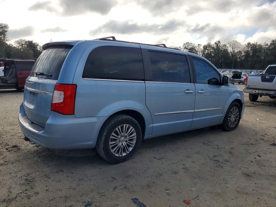 76923265 :رقم المزاد ، 2C4RC1CG2DR512318 vin ، 2013 Chrysler Town & Country مزاد بيع