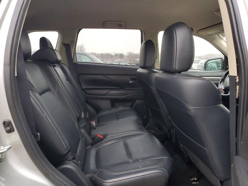Продаж на аукціоні авто 2020 Mitsubishi Outlander, vin: JA4AD3A39LZ031146, номер лоту: 76237495