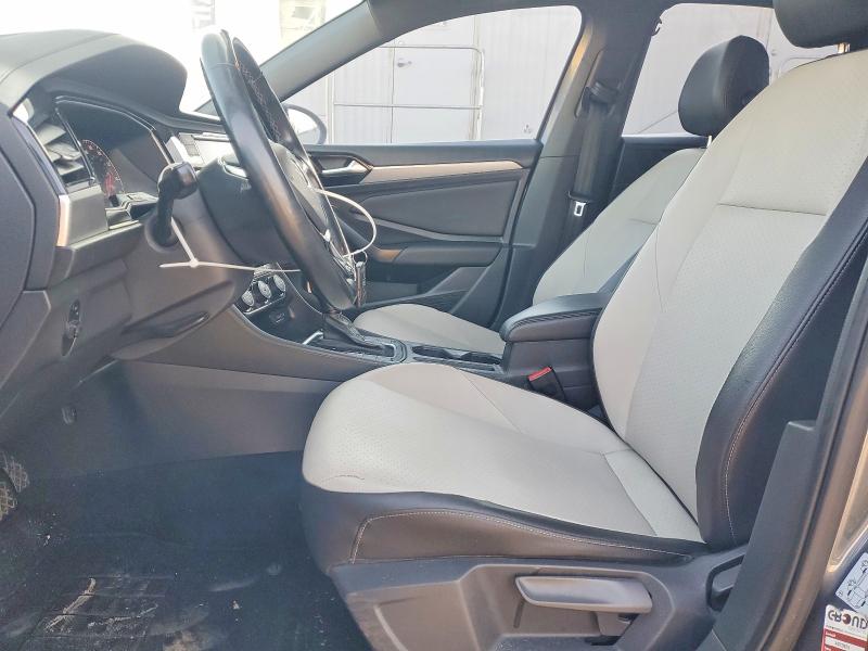 77133765 :رقم المزاد ، 3VWC57BU1MM081792 vin ، 2021 Volkswagen Jetta مزاد بيع