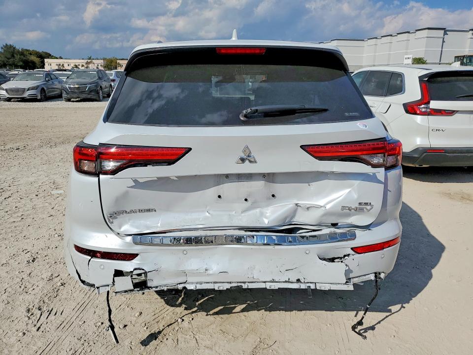 Продаж на аукціоні авто 2025 Mitsubishi Outlander, vin: JA4T5WA97SZ039417, номер лоту: 77487045