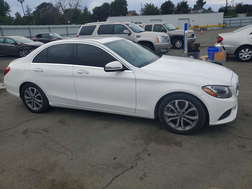 Продажа на аукционе авто 2018 Mercedes-benz C, vin: 55SWF4JB9JU258583, номер лота: 76943385