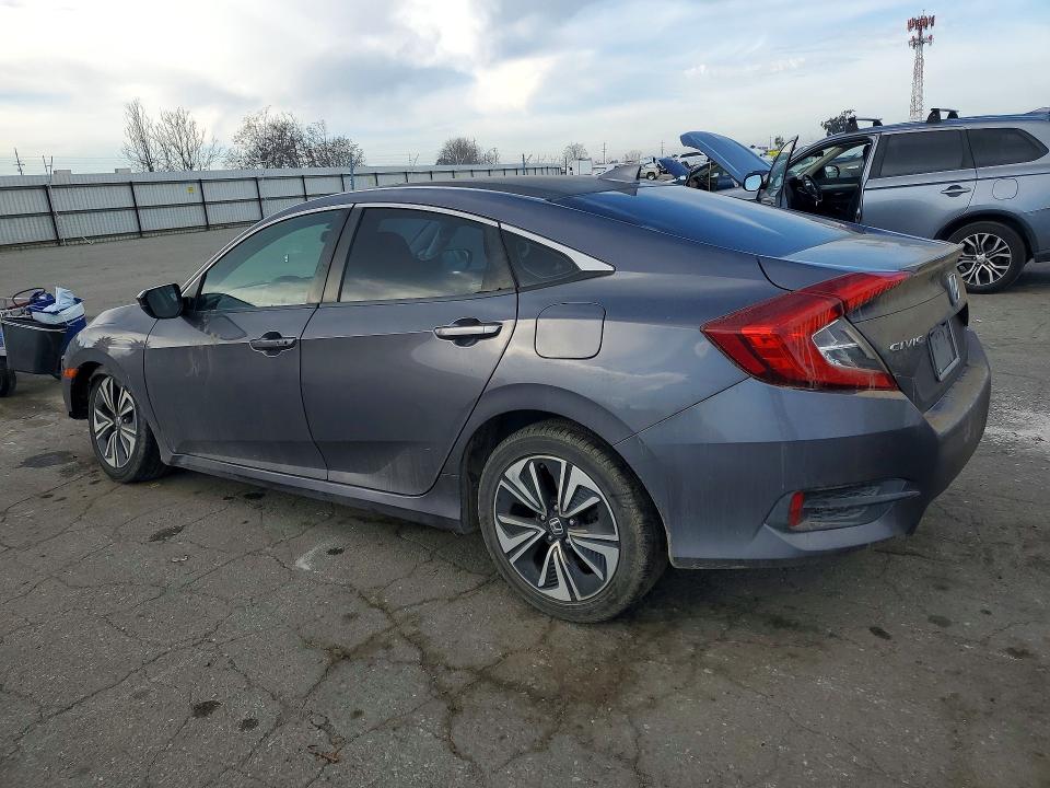 Продажа на аукционе авто 2017 Honda Civic, vin: 2HGFC1F36HH638366, номер лота: 75988055