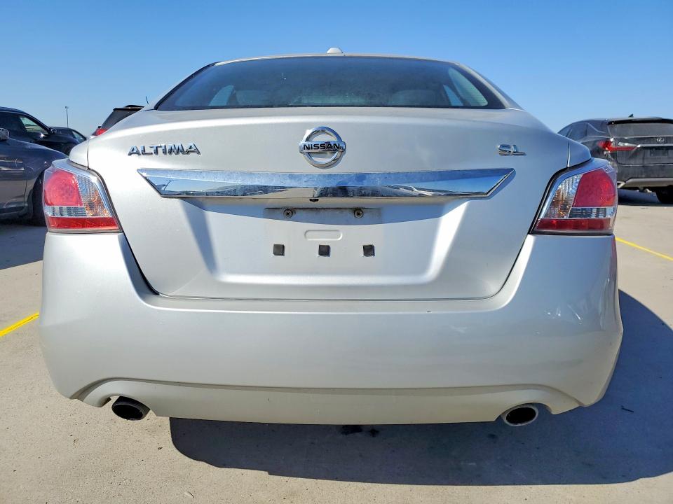 Продажа на аукционе авто 2015 Nissan Altima, vin: 1N4AL3AP4FN358891, номер лота: 76939305