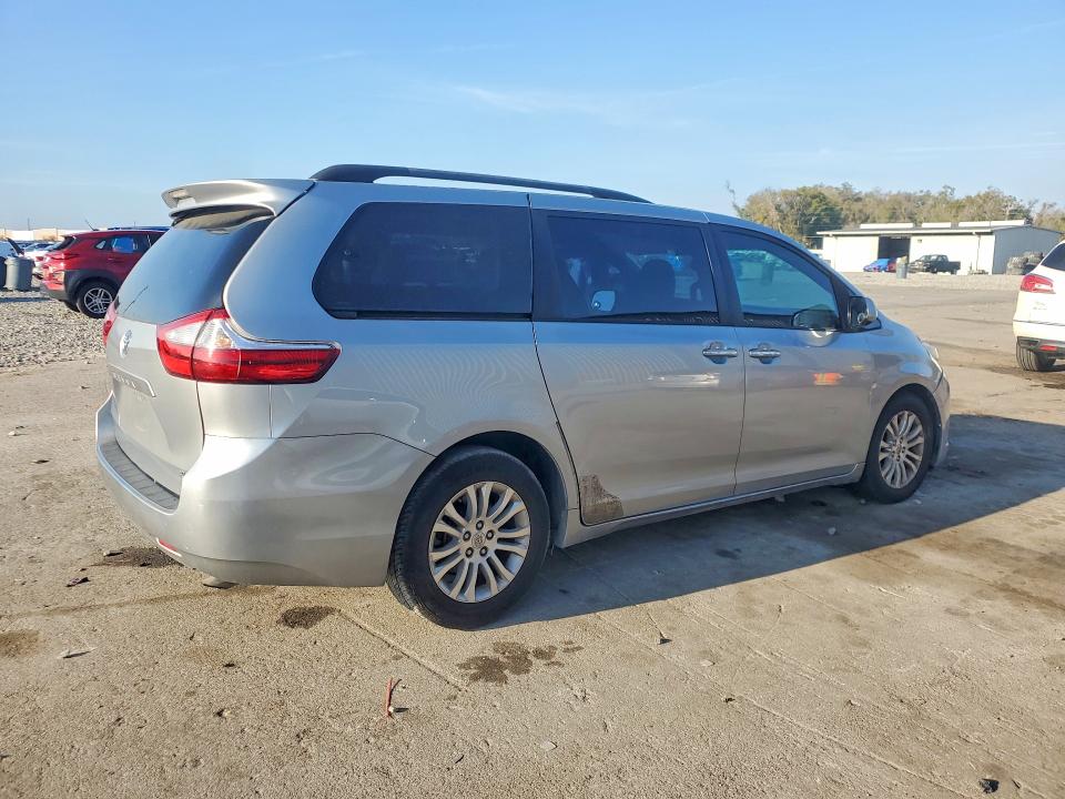 Продажа на аукционе авто 2015 Toyota Sienna, vin: 5TDYK3DCXFS532445, номер лота: 78294475