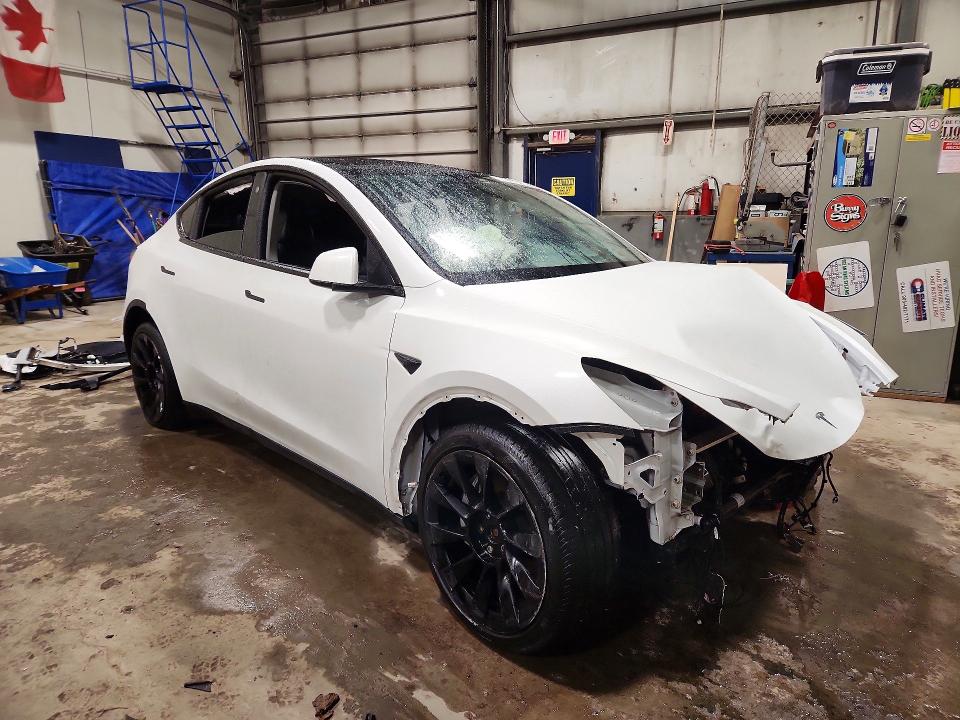 73387305 :رقم المزاد ، 5YJYGDEE7MF088921 vin ، 2021 Tesla Model Y مزاد بيع