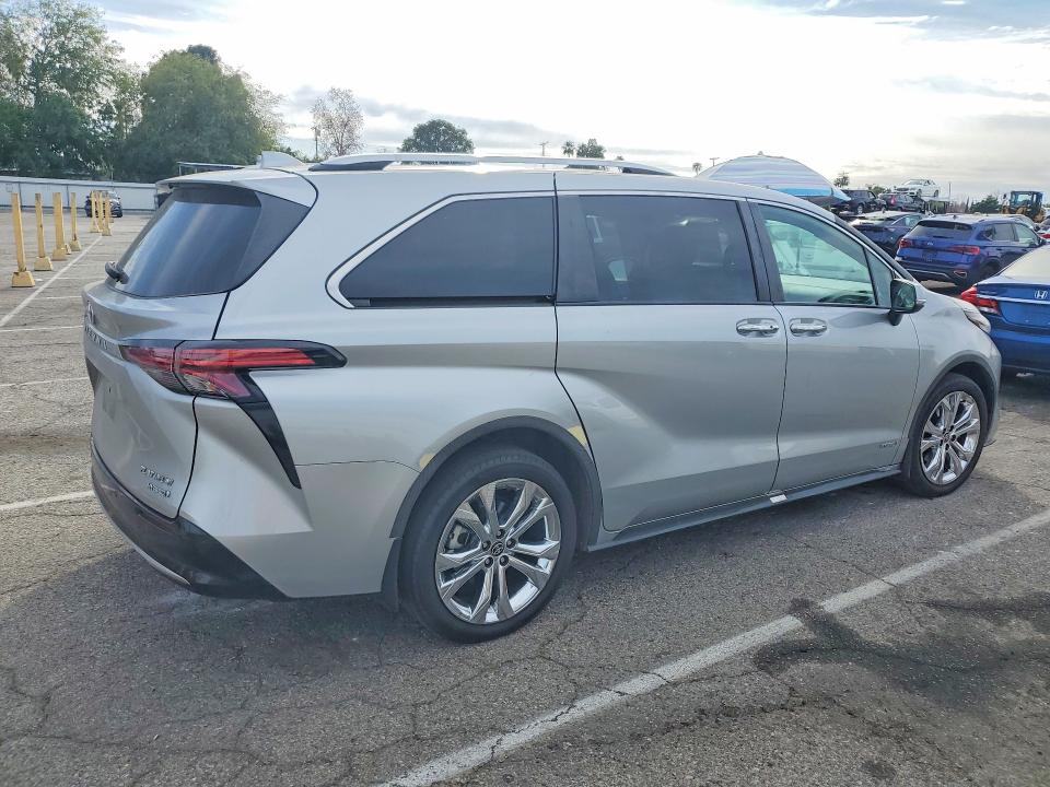 Продажа на аукционе авто 2021 Toyota Sienna, vin: 5TDERKEC6MS022615, номер лота: 76192475