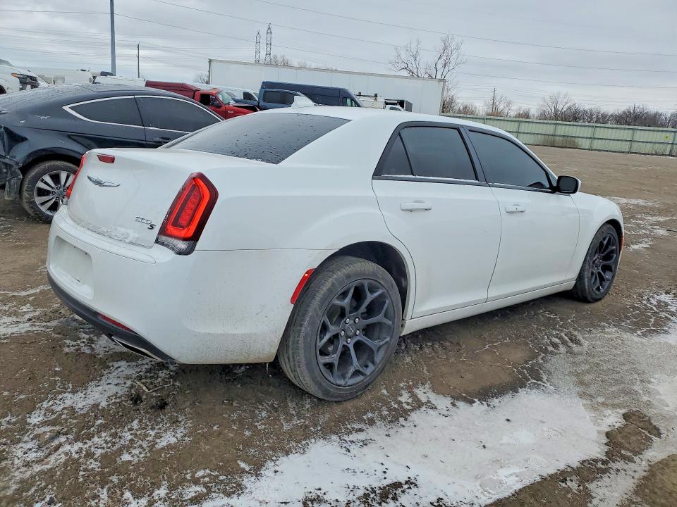 2019 Chrysler 300 მანქანა იყიდება აუქციონზე, vin: 2C3CCABG1KH617916, აუქციონის ნომერი: 78029925