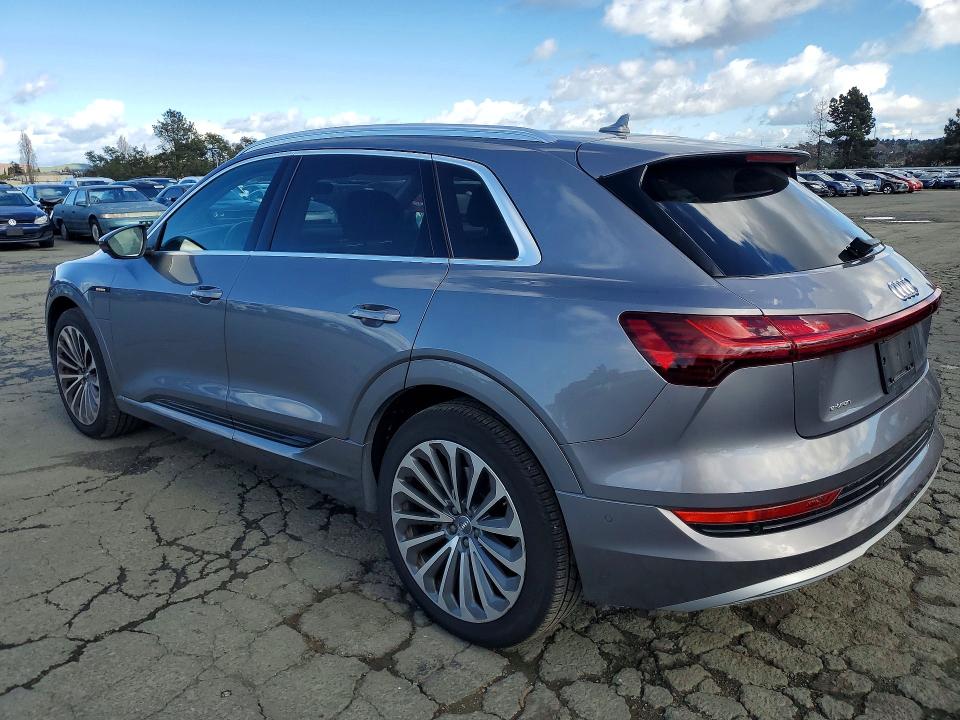 Продаж на аукціоні авто 2019 Audi E-tron, vin: WA1VABGE9KB025089, номер лоту: 78229585
