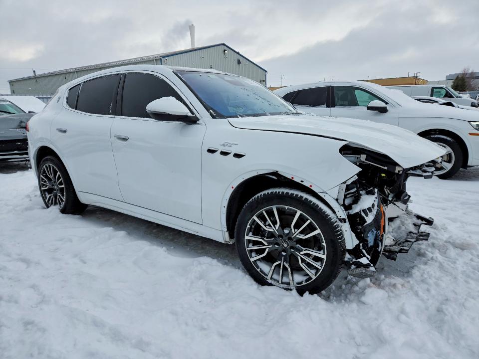 2023 Maserati Grecale მანქანა იყიდება აუქციონზე, vin: ZN682AVA3P7429072, აუქციონის ნომერი: 74847005