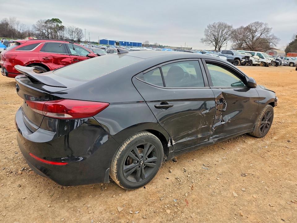 78819985 :رقم المزاد ، KMHD84LFXHU240674 vin ، 2017 Hyundai Elantra مزاد بيع