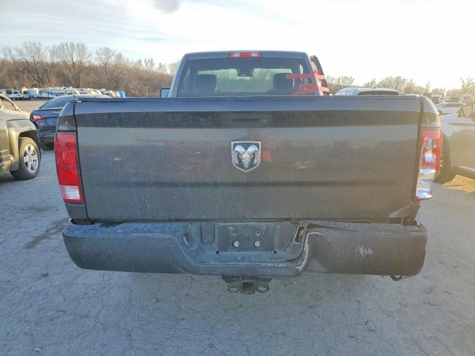 Продаж на аукціоні авто 2016 Ram 1500 St, vin: 3C6JR6DT7GG239401, номер лоту: 75727185