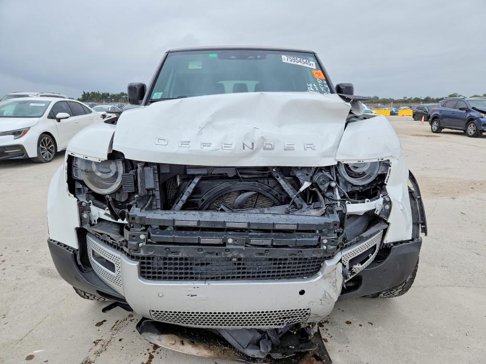 2024 Land Rover Defender მანქანა იყიდება აუქციონზე, vin: SALEJFEU0R2275797, აუქციონის ნომერი: 75954545