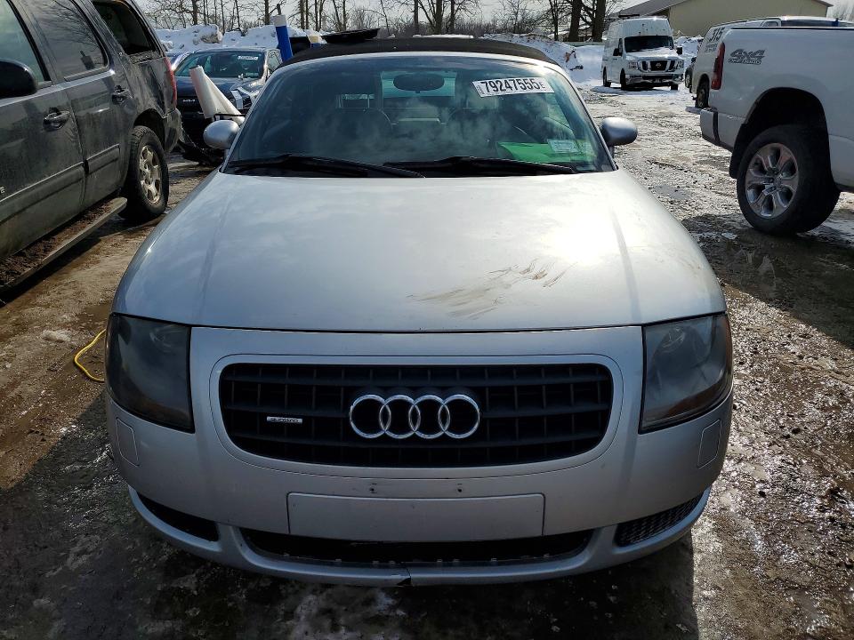 2003 Audi Tt მანქანა იყიდება აუქციონზე, vin: TRUUT28N031023643, აუქციონის ნომერი: 79247555