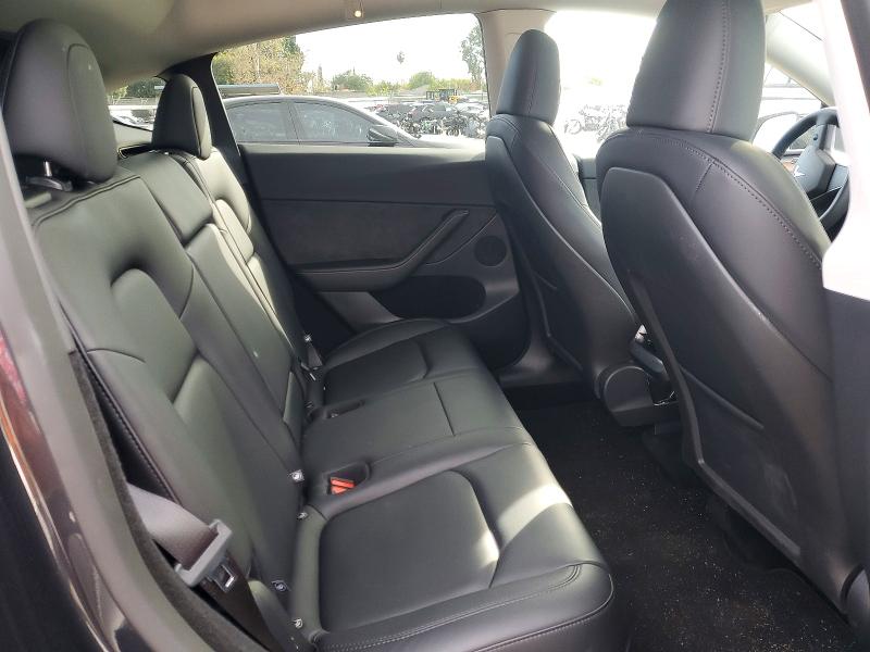 77506415 :رقم المزاد ، 7SAYGDEF7SF221539 vin ، 2025 Tesla Model Y مزاد بيع