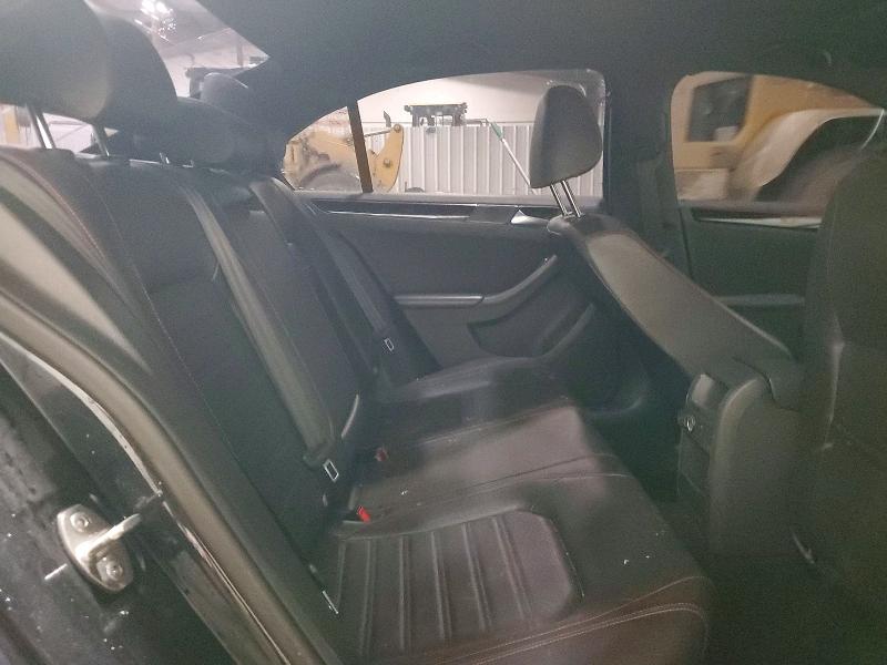 76162785 :رقم المزاد ، 3VW5T7AJ4HM215416 vin ، 2017 Volkswagen Jetta مزاد بيع