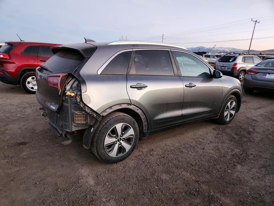 2017 Kia Niro Fe მანქანა იყიდება აუქციონზე, vin: KNDCB3LC4H5059811, აუქციონის ნომერი: 74198705