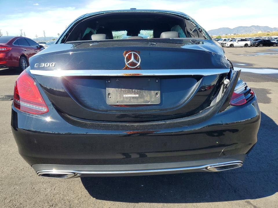 2021 Mercedes-benz C მანქანა იყიდება აუქციონზე, vin: W1KWF8DB4MR644983, აუქციონის ნომერი: 78184365