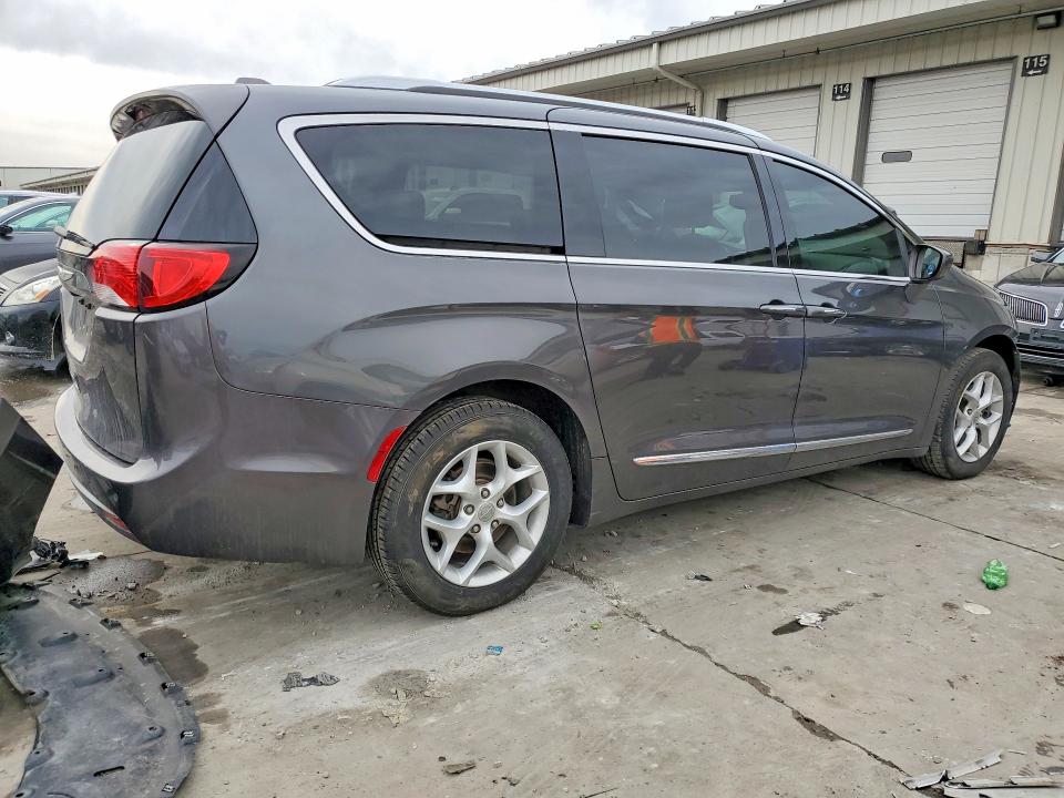 2017 Chrysler Pacifica მანქანა იყიდება აუქციონზე, vin: 2C4RC1EG7HR518800, აუქციონის ნომერი: 77671485