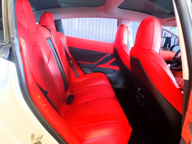 78679715 :رقم المزاد ، 5YJ3E1EB9JF084305 vin ، 2018 Tesla Model 3 مزاد بيع