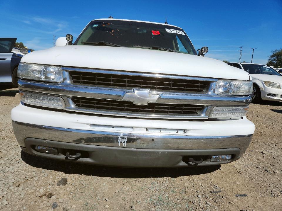 2003 Chevrolet Suburban მანქანა იყიდება აუქციონზე, vin: 1GNFK16ZX3J130454, აუქციონის ნომერი: 79109585