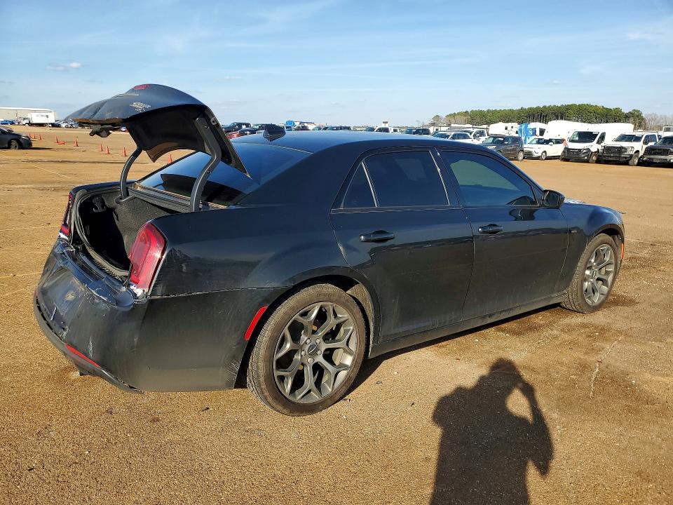 Продажа на аукционе авто 2018 Chrysler 300, vin: 2C3CCABGXJH253736, номер лота: 77705685