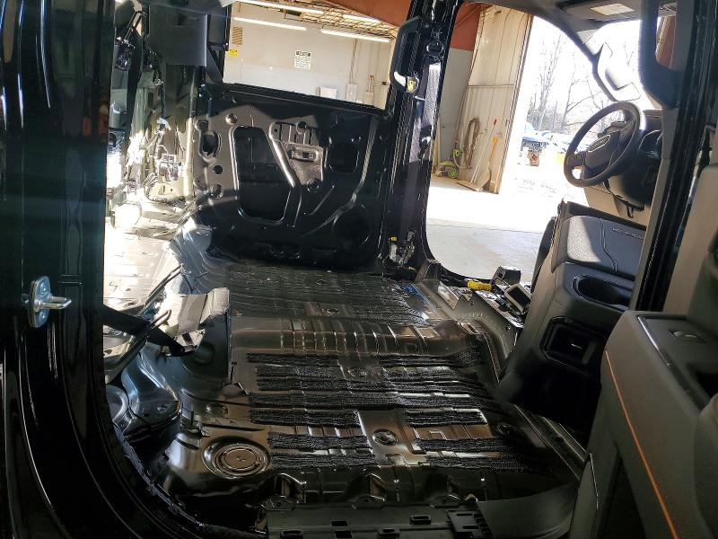75400025 :رقم المزاد ، 1GT4UPEYXSF314137 vin ، 2025 Gmc Sierra مزاد بيع