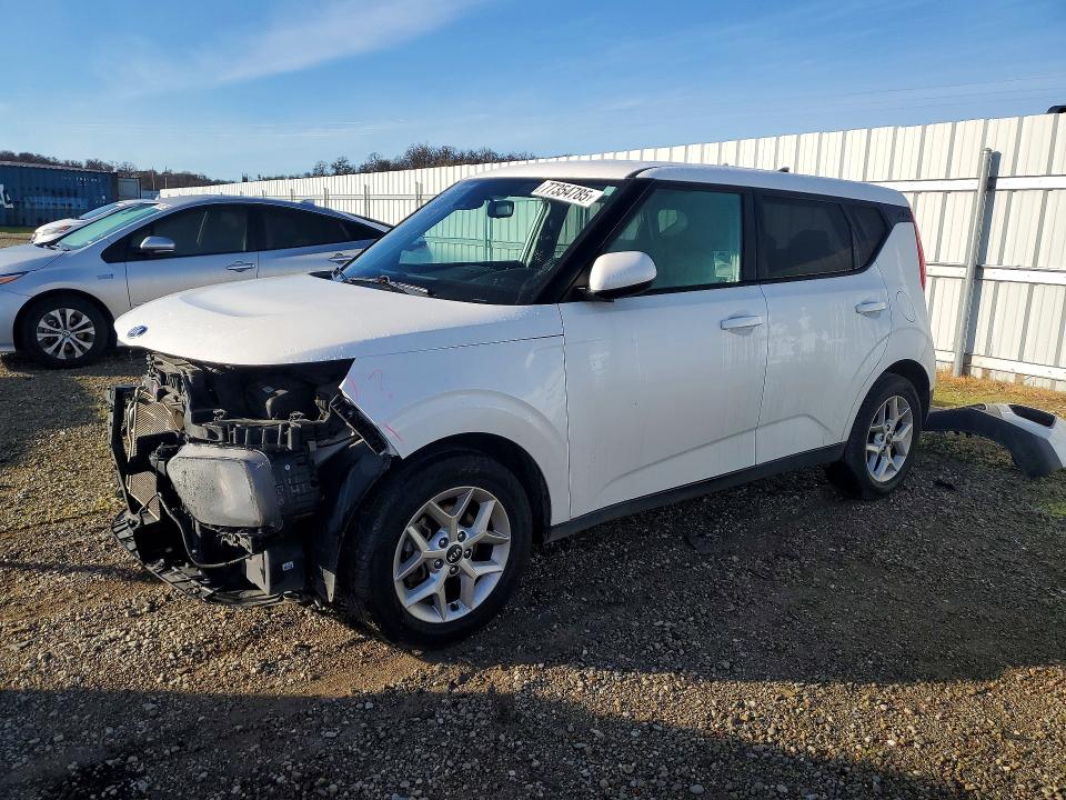 77354785 :رقم المزاد ، KNDJ23AU3L7068631 vin ، 2020 Kia Soul مزاد بيع