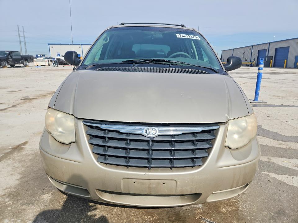 76652875 :رقم المزاد ، 2C4GP54L25R243334 vin ، 2005 Chrysler Town & Country مزاد بيع