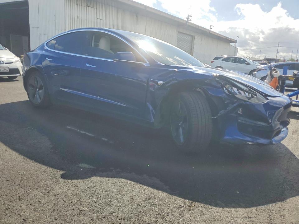 77548585 :رقم المزاد ، 5YJ3E1EB5LF668526 vin ، 2020 Tesla Model 3 مزاد بيع