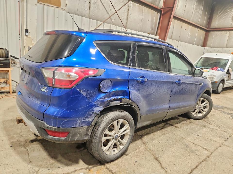 2017 Ford Escape მანქანა იყიდება აუქციონზე, vin: 1FMCU9G91HUA95274, აუქციონის ნომერი: 75689065