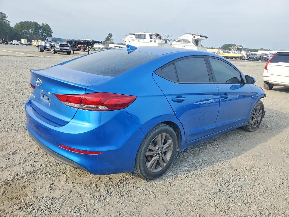 78419525 :رقم المزاد ، 5NPD84LF0JH256581 vin ، 2018 Hyundai Elantra مزاد بيع
