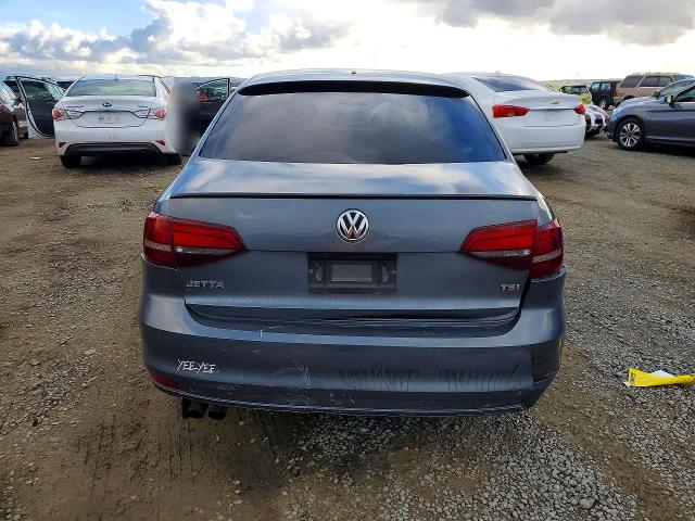 76954615 :رقم المزاد ، 3VW267AJ4GM362344 vin ، 2016 Volkswagen Jetta مزاد بيع
